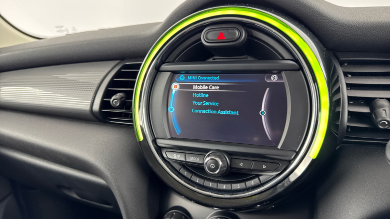 MINI Hatchback 1.5 Cooper 5dr Petrol Hatchback